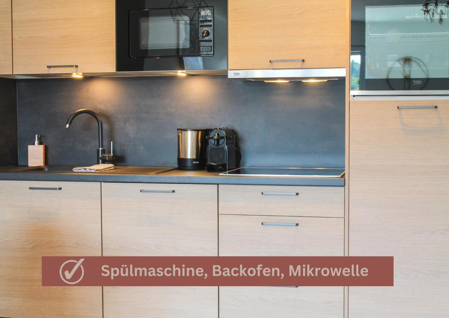 African-Style Apartment - Stadtnah, Parkplatz, E-Ladestation Fuer Auto & Fahrraeder, Gitterbox Fuer Fahrraeder, Fitnessstudio كوبلنس المظهر الخارجي الصورة